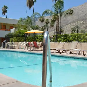 2* Hotel Musicland